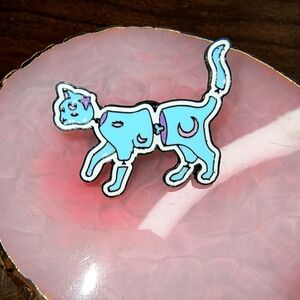 Women’s jewelry blue and purple designed space cat enamel pin